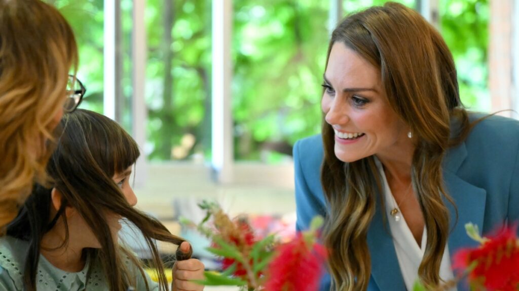 La principessa Kate visita una scuola per l'infanzia a Reggio Emilia prima di tornare a Londra