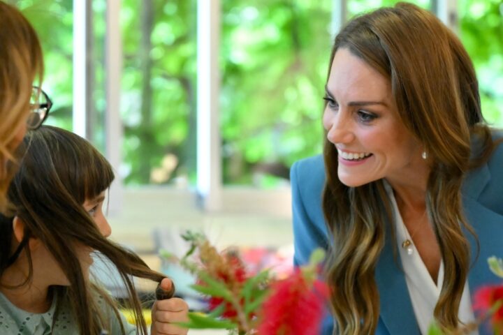 La principessa Kate visita una scuola per l'infanzia a Reggio Emilia prima di tornare a Londra