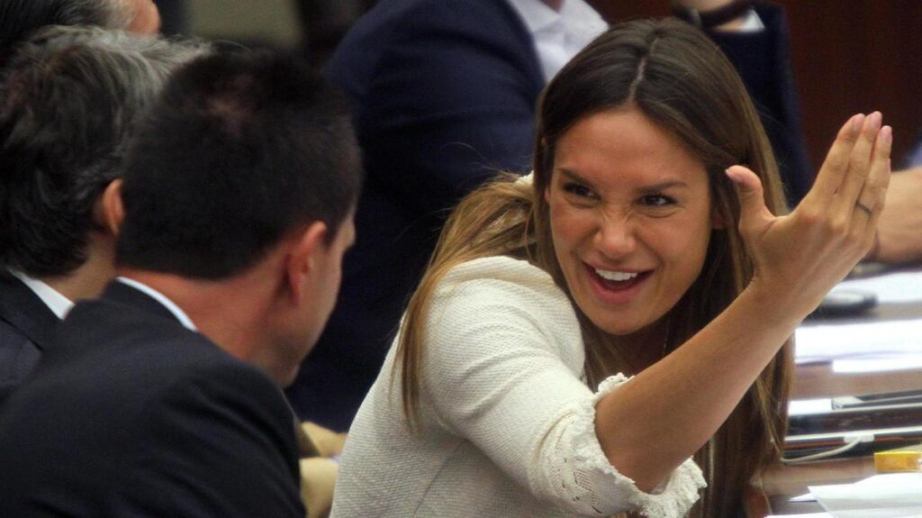 La procura di Milano conferma: nessuna irregolarità nell’adozione di Nicole Minetti