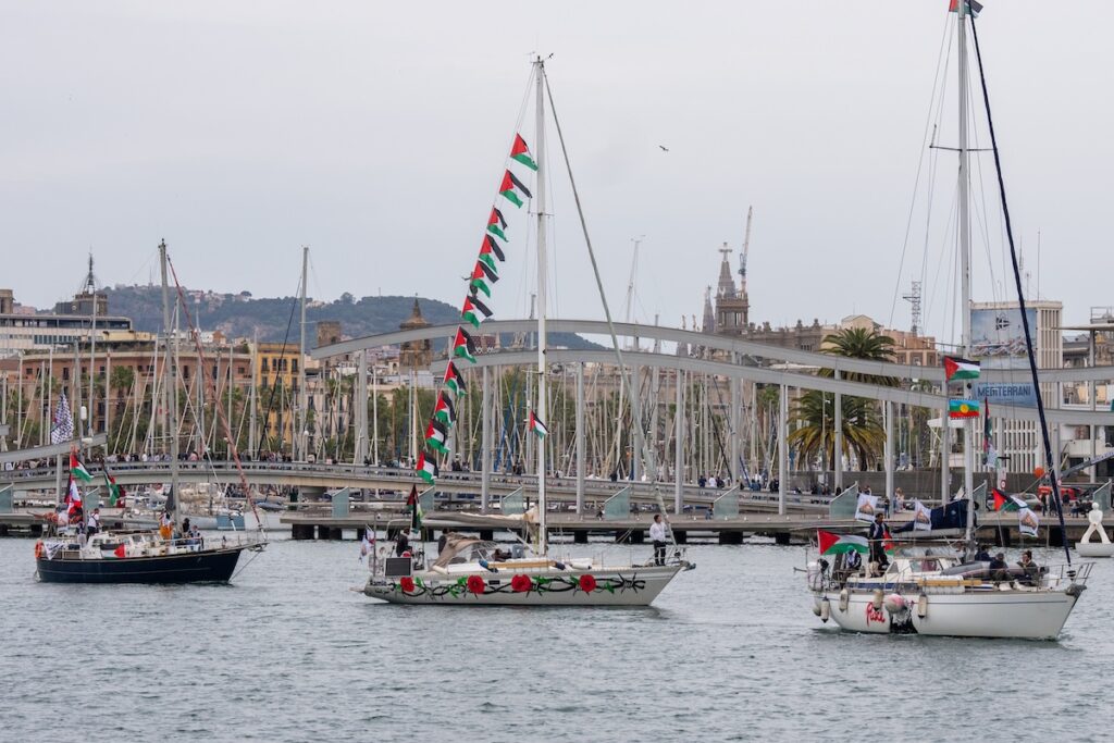 La procura di Roma indaga per sequestro di persona sull'abbordaggio della Global Sumud Flotilla in acque internazionali