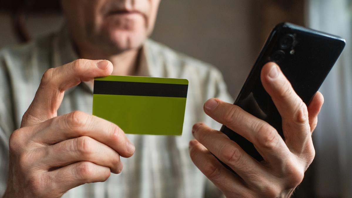 La truffa delle multe online e il raggiro della finta questura: come difendersi secondo un esperto di cyber sicurezza