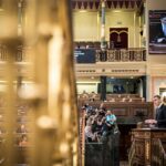 Le incertezze legali del Partito Socialista spagnolo e il rientro di Pedro Sánchez in parlamento