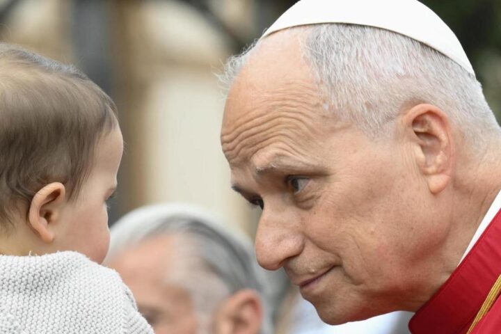 Leone XIV a Napoli: "Non possiamo rassegnarci alle immagini di morte"