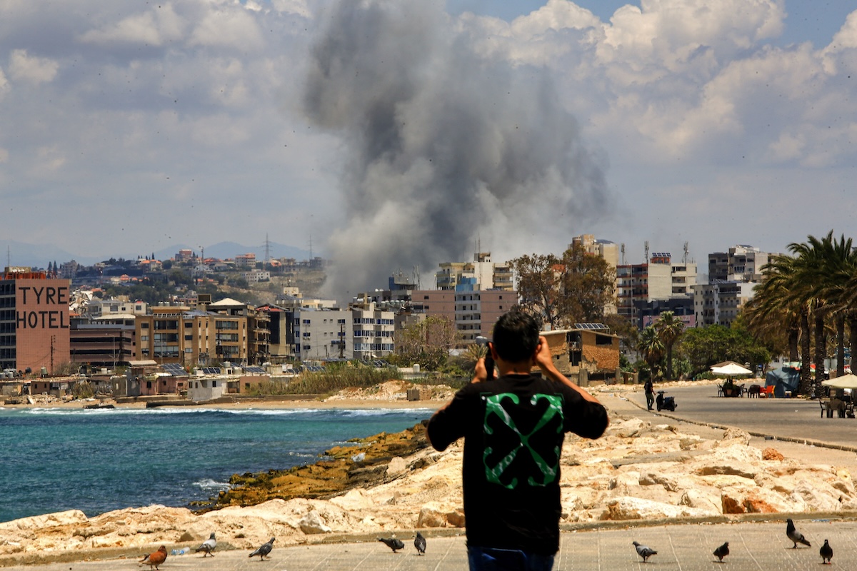 L'esercito israeliano amplia le operazioni militari nel Libano meridionale nonostante il cessate il fuoco