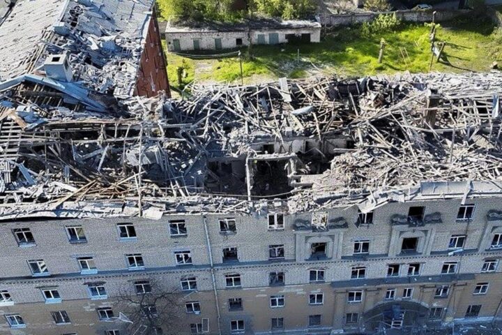 L'ucraina colpisce porti russi nel Baltico e nel Mar Nero: danni significativi alle infrastrutture petrolifere