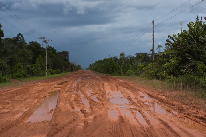 Lula tenta di ripavimentare la BR-319, controversa strada nell'Amazzonia brasiliana