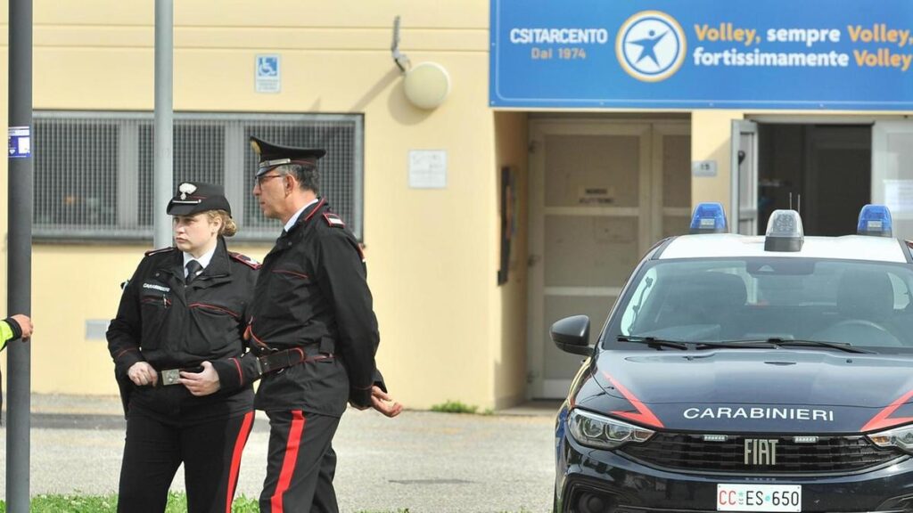 Madre scomparsa con due figli, trovate lettere che alimentano ipotesi di crisi personale