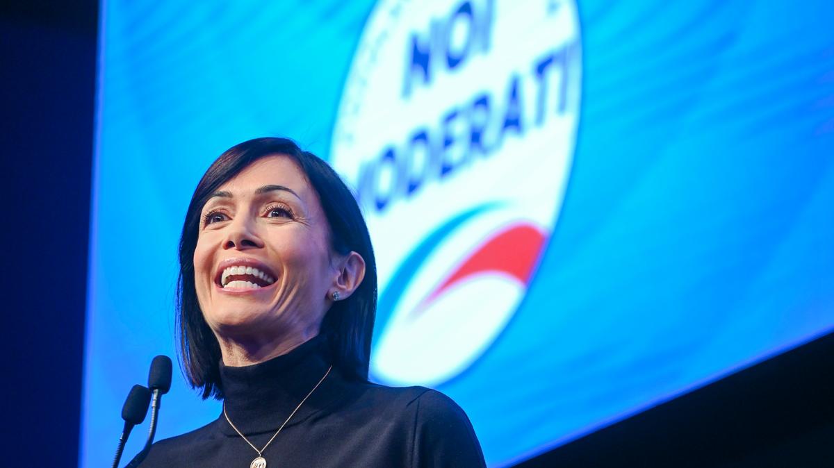 Mara Carfagna accelera la legge sulla tutela dei minori online: "Sfida culturale da affrontare"