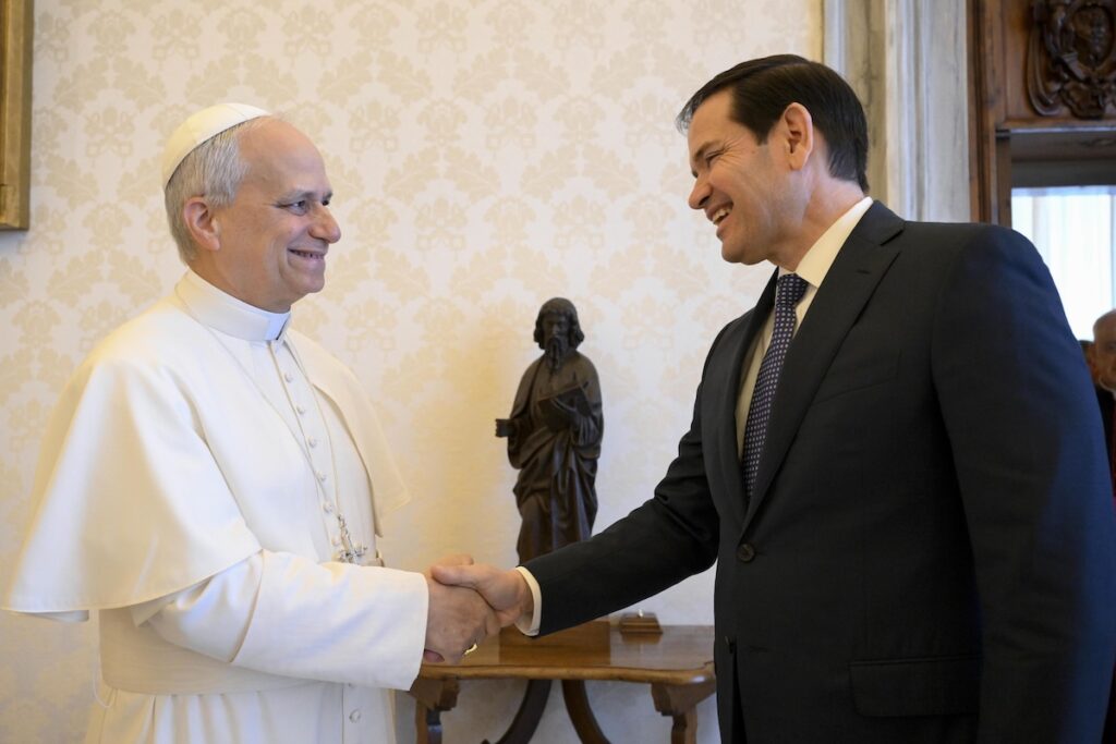 Marco Rubio in visita in Italia: incontro con papa Leone XIV previsto per il 7 maggio