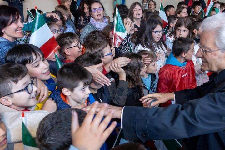 Mattarella a Gemona: "La rinascita dopo il terremoto passa anche per il patto di coesione"