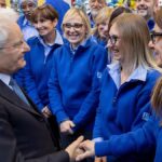 Mattarella in visita alla Piaggio: "La sicurezza sul lavoro è un dovere"
