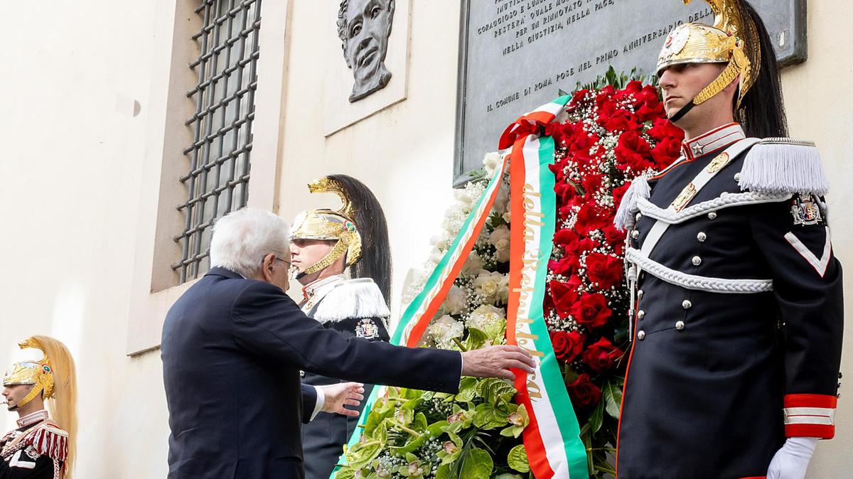Mattarella onora Moro nel Giorno della Memoria delle vittime del terrorismo in Italia