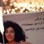 Narges Mohammadi, premio Nobel per la Pace, ricoverata in terapia intensiva in Iran dopo perdita di coscienza