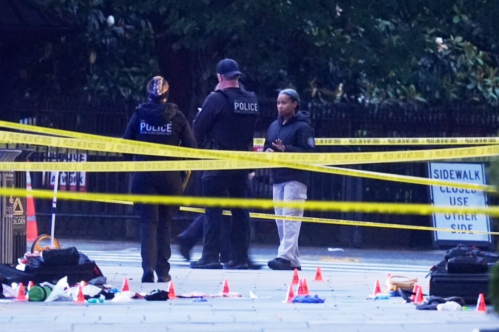 Nasire Best, ucciso dopo aver sparato vicino alla Casa Bianca, era già stato fermato dal Secret Service