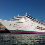 Oltre 1.700 persone in quarantena su una nave da crociera in Francia dopo la morte di un passeggero