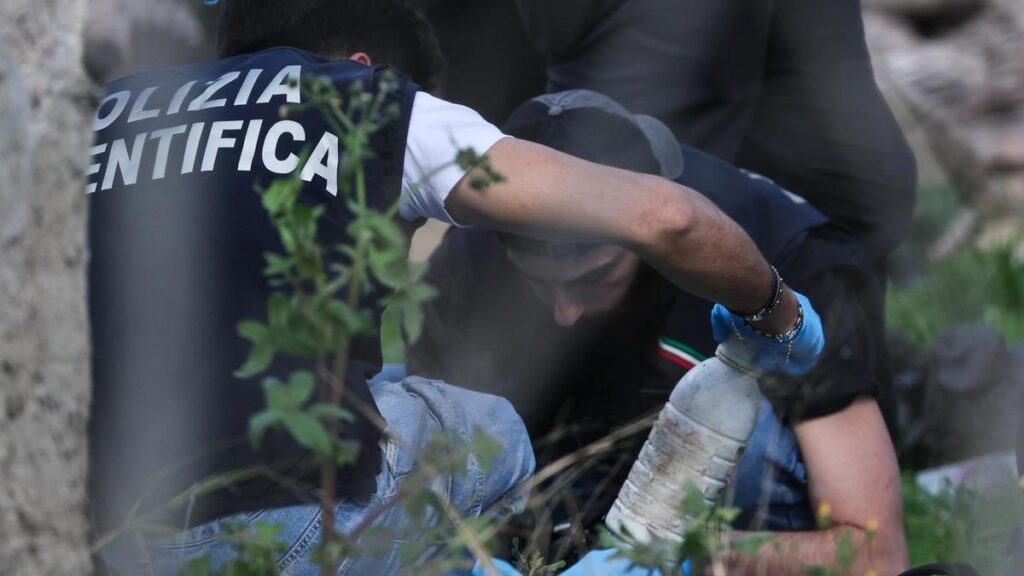 Palermo, ragazzo di 16 anni confessa l'omicidio del vicino: "Mi difendevo dalle sue avance"