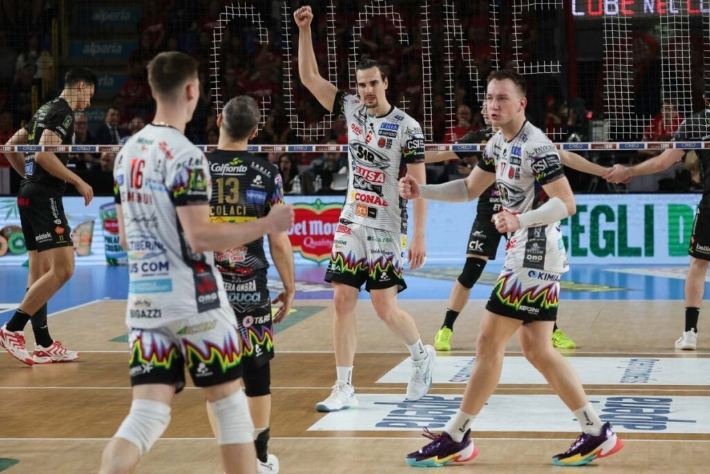 Perugia conquista il titolo di campione d'Italia di pallavolo maschile battendo Civitanova 3-0