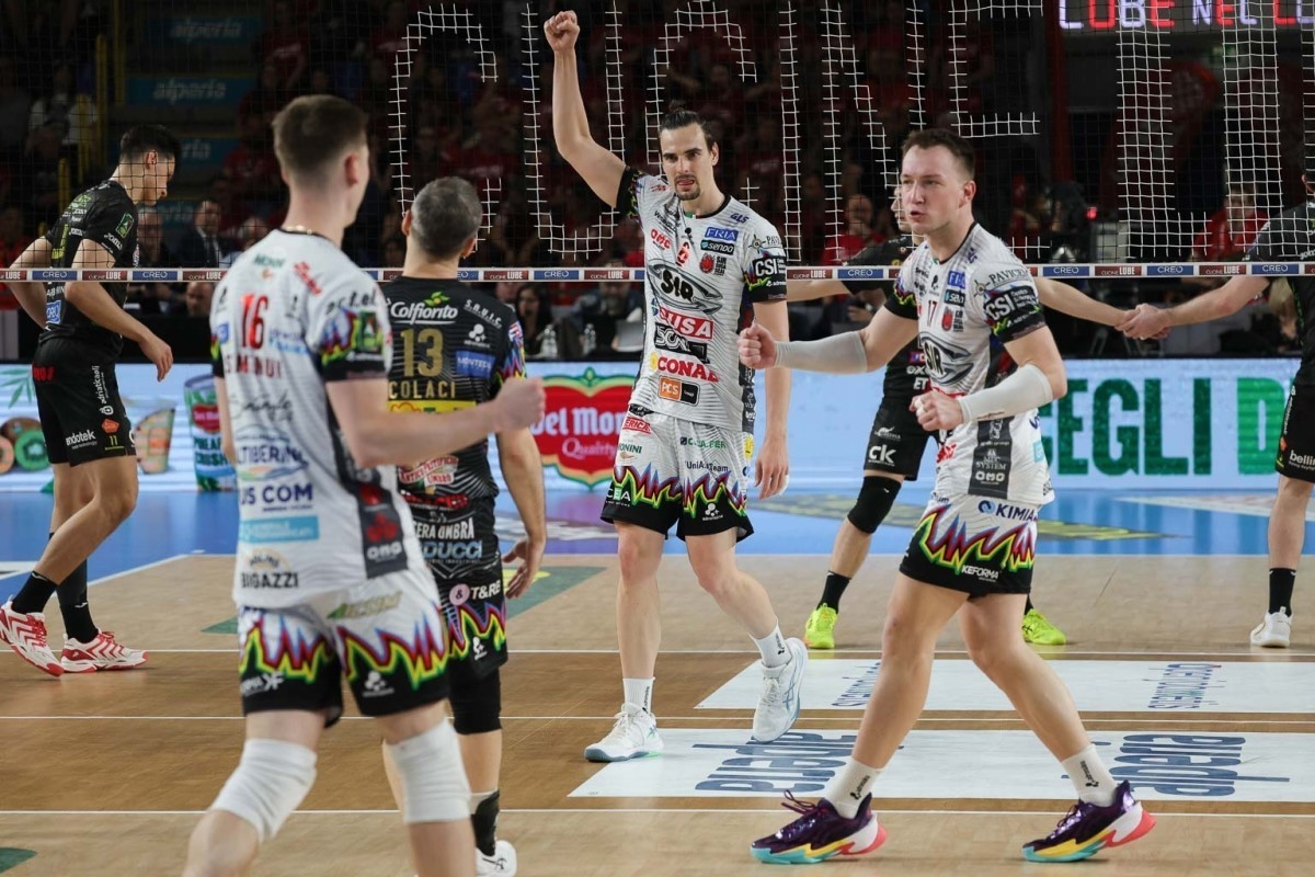 Perugia conquista il titolo di campione d'Italia di pallavolo maschile battendo Civitanova 3-0
