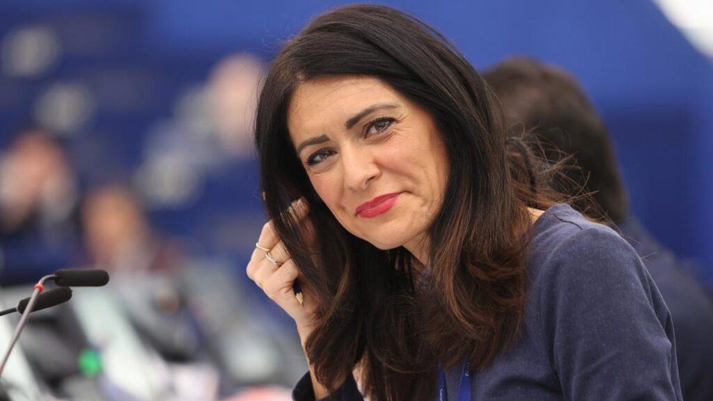 Pina Picierno a rischio addio al Pd per isolamento e minacce ricevute