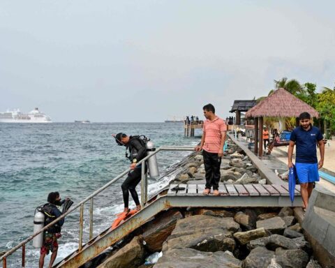 Recupero dei corpi italiani nelle Maldive affidato a sub finlandesi dopo la tragedia di Vaavu
