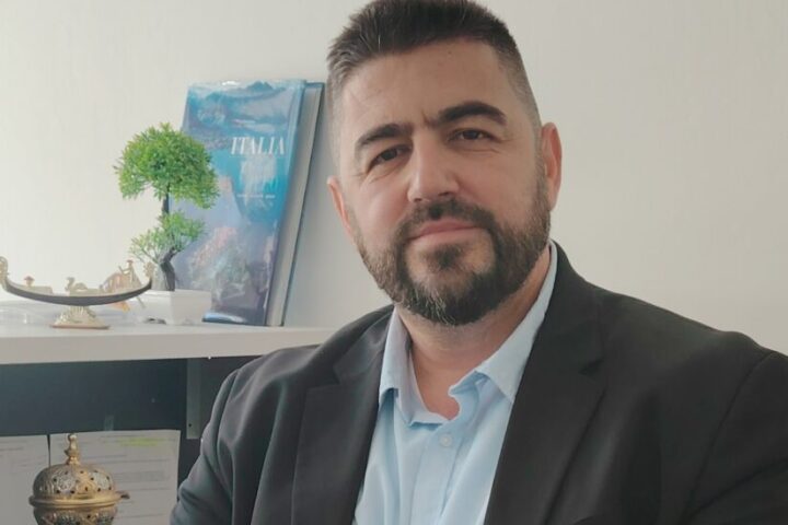 Rimozione degli striscioni "No moschea" della Lega a Venezia: denuncia della comunità islamica locale