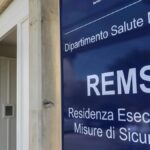 Salute mentale in Italia: l'82,2% dei pazienti abbandona i trattamenti senza accordo medico