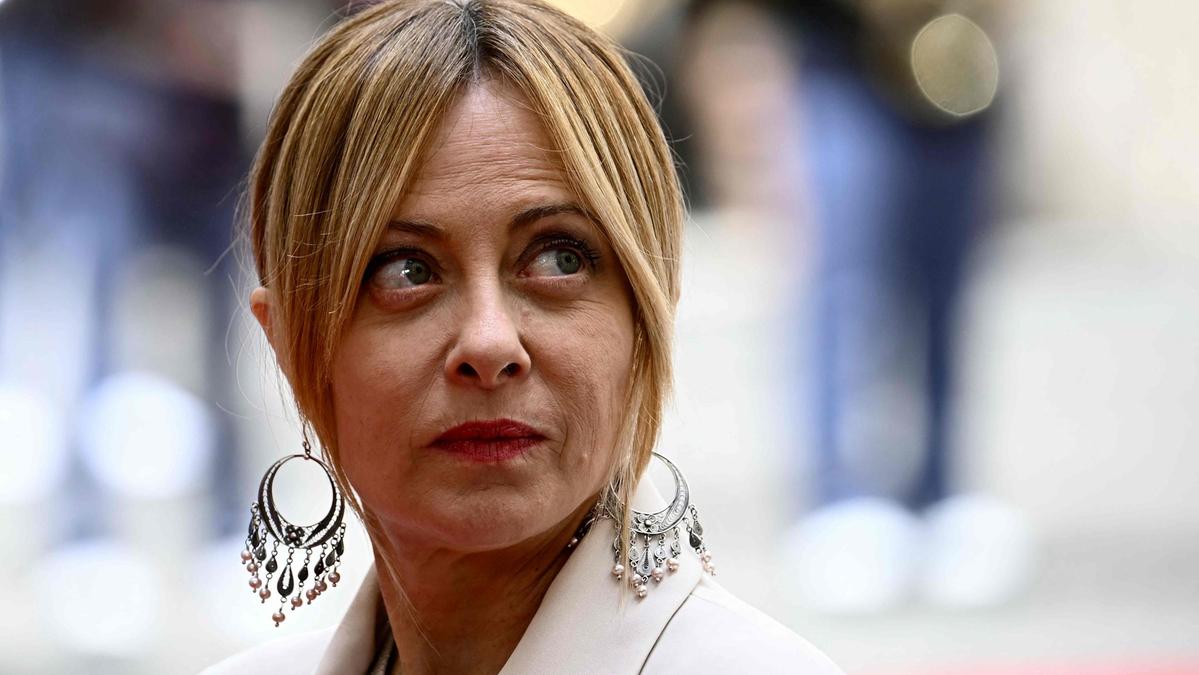 Sondaggi politici: calo del centrodestra, il campo largo raggiunge il 45,8%