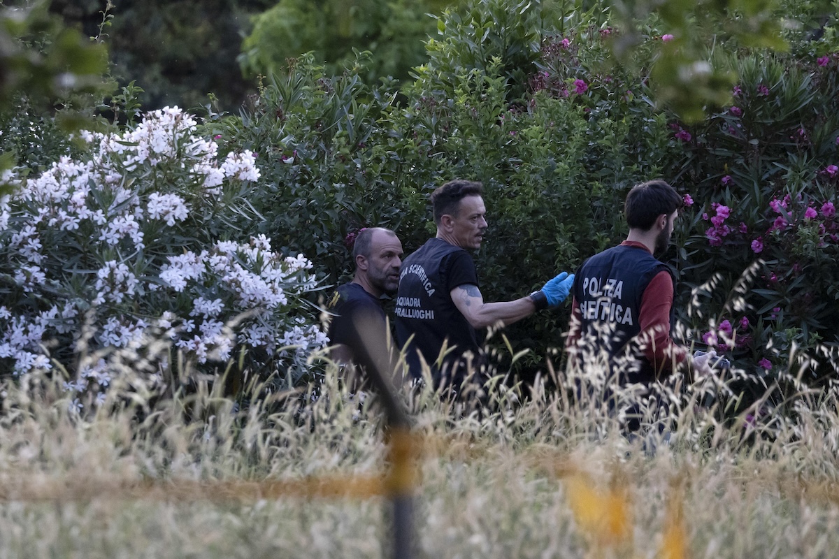 Sospeso il processo a Roma contro Francis Kaufmann per l'omicidio della compagna e della figlia