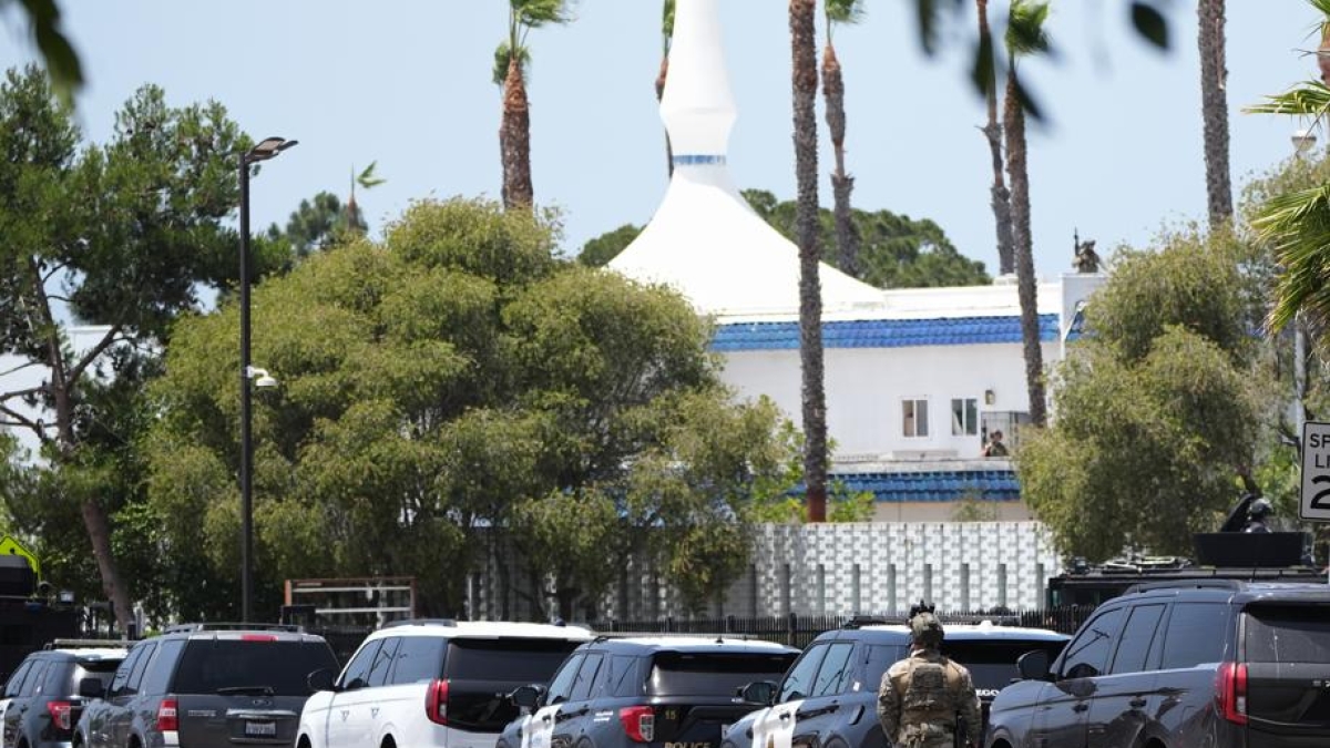 Sparatoria al centro islamico di San Diego: cinque morti, tra cui i due attentatori