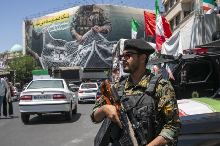 Teheran in attesa: Trump frustrato dalla lentezza dei negoziati sulla guerra