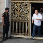 Thaksin Shinawatra, ex primo ministro thailandese, rilasciato dal carcere a Bangkok