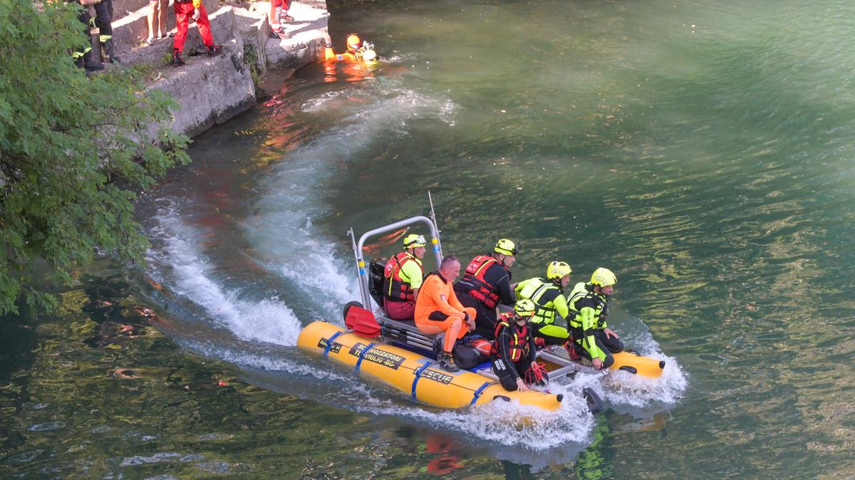 Tragedia a Reggio Emilia: trovato corpo di un 15enne nel torrente Crostolo dopo un tuffo