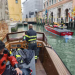 Tre persone cadono in acqua a Venezia: un giovane di 20 anni annega