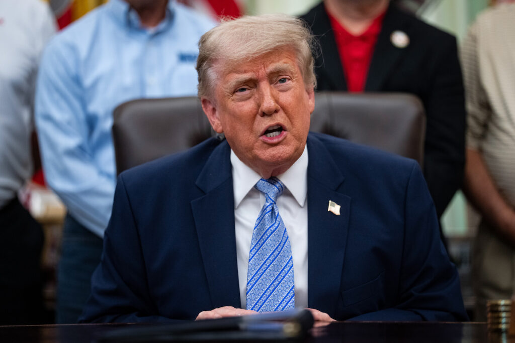 Trump annuncia l'invio di 5.000 soldati americani in Polonia dopo la cancellazione di un precedente dispiegamento