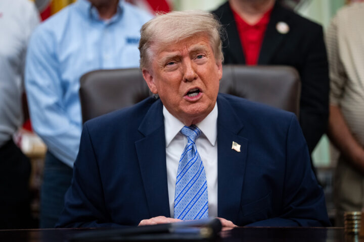 Trump annuncia l'invio di 5.000 soldati americani in Polonia dopo la cancellazione di un precedente dispiegamento