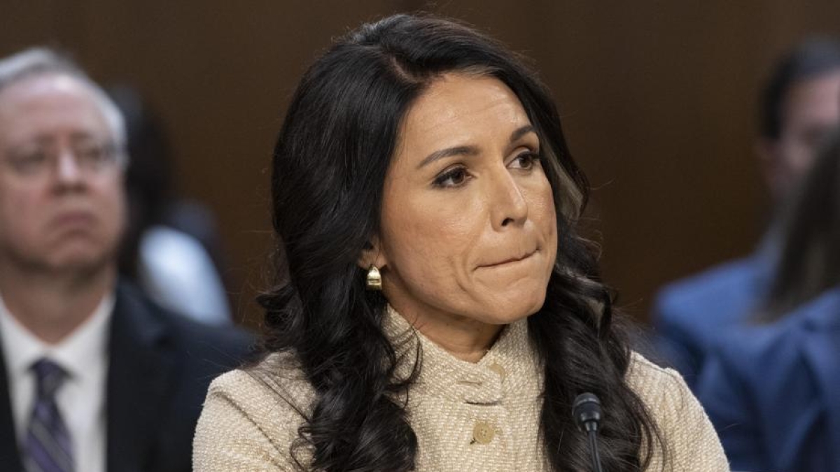 Tulsi Gabbard si dimette da direttrice dell'Intelligence Nazionale per sostenere il marito malato