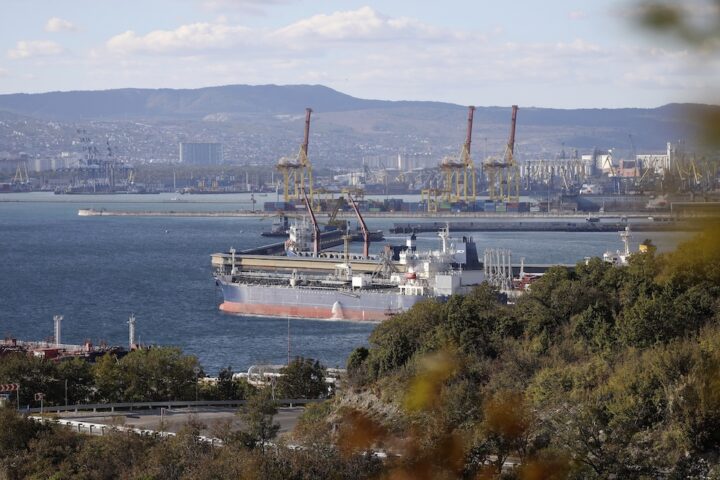Un rublo forte minaccia l'economia russa, ma non è un buon segnale per Putin