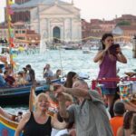 Venezia: il futuro incerto tra overtourism e l'assenza di soluzioni concrete
