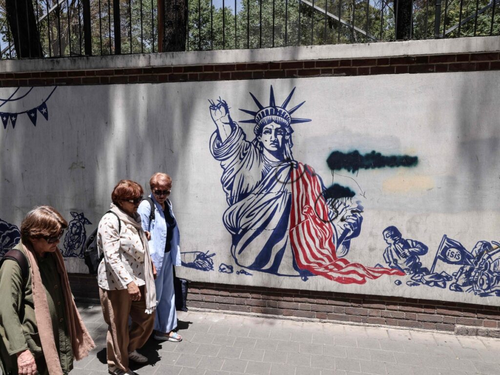 Accordo digitale Usa-Iran firmato da Trump, Vance e Ghalibaf: riapertura immediata di Hormuz