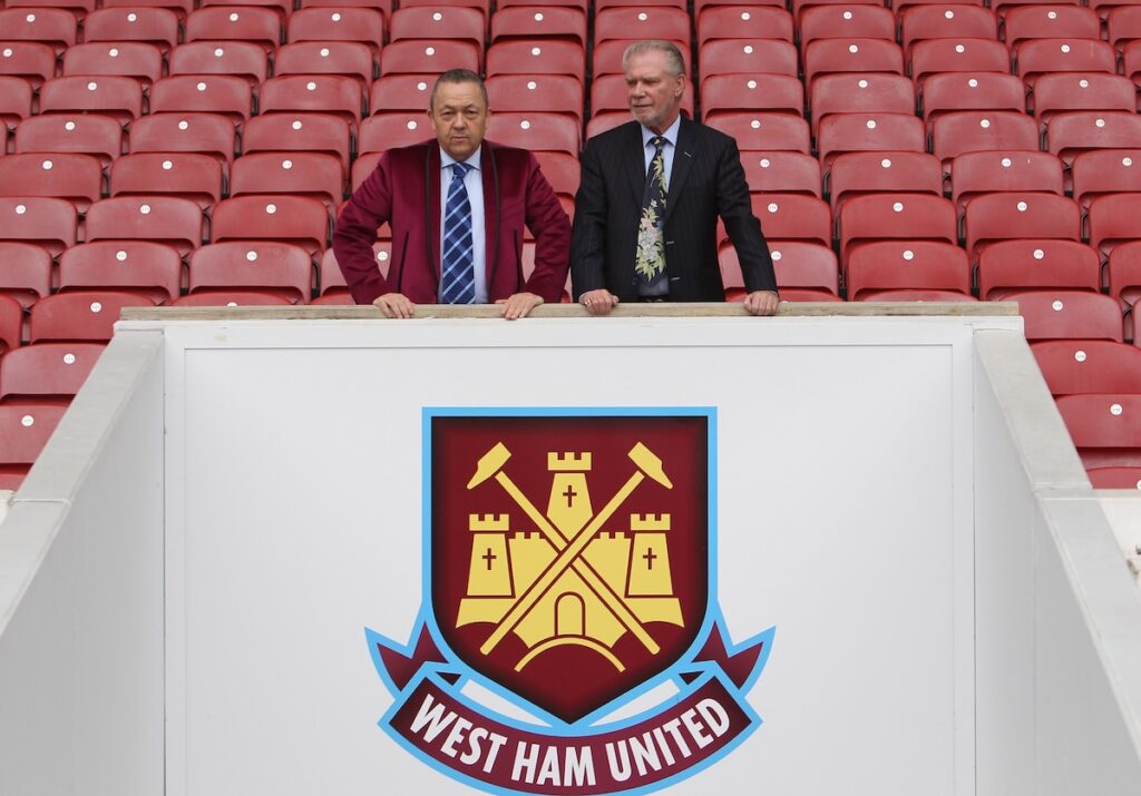 Accuse di abusi sessuali contro David Sullivan, ex presidente del West Ham