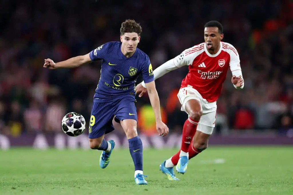 Arsenal esplora la disponibilità di Julián Alvarez, il Barça ha concordato i termini personali