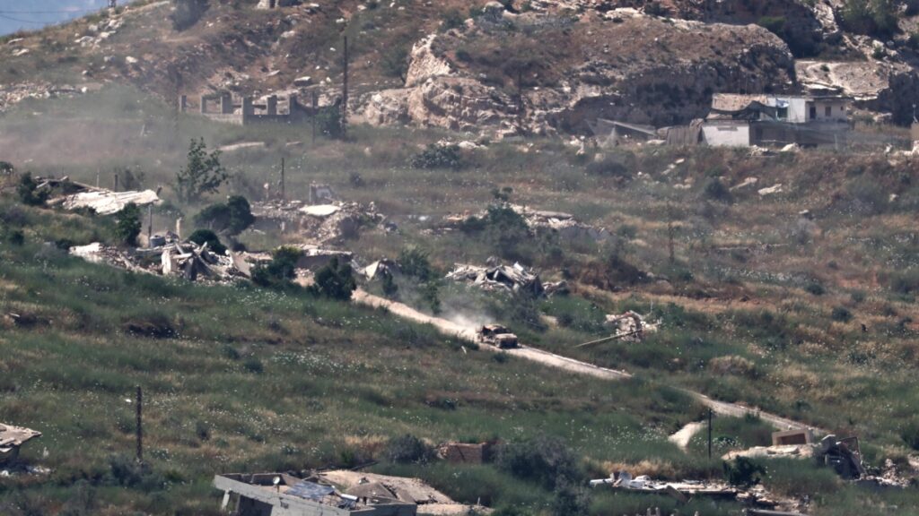 Attacco aereo israeliano vicino a Tiro: tre morti e nove feriti in Libano