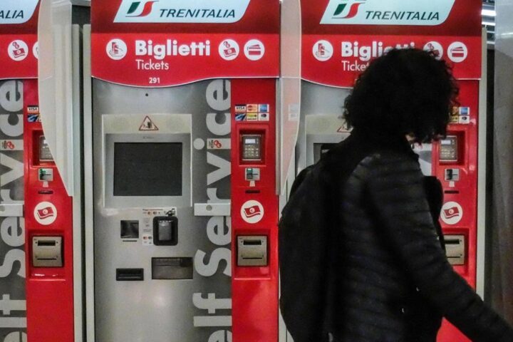 Attacco hacker a Trenitalia: rubati dati dei passeggeri, ma i pagamenti sono al sicuro