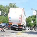Bambino di 11 anni investito da camion della nettezza urbana a Reggio Emilia