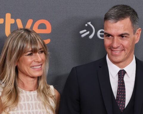 Begoña Gómez, moglie del premier spagnolo Pedro Sánchez, rinviata a giudizio per corruzione