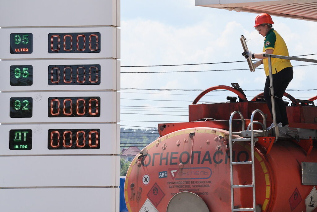 Carenza di carburante in Crimea per attacchi ucraini alle linee di approvvigionamento