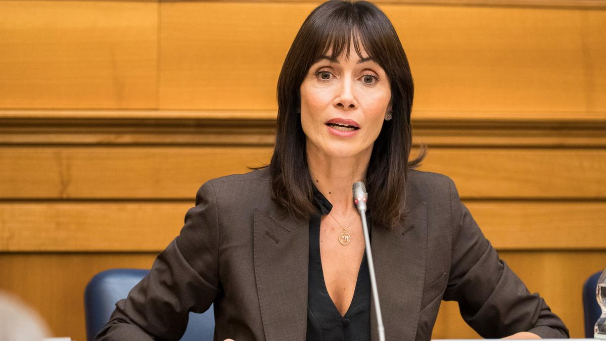 Carfagna: proposta di legge per limitare l'accesso ai social per minori di 13 anni