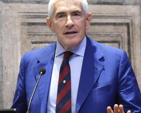 Casini sul sistema elettorale: "Riportiamo le preferenze per combattere l'antipolitica"