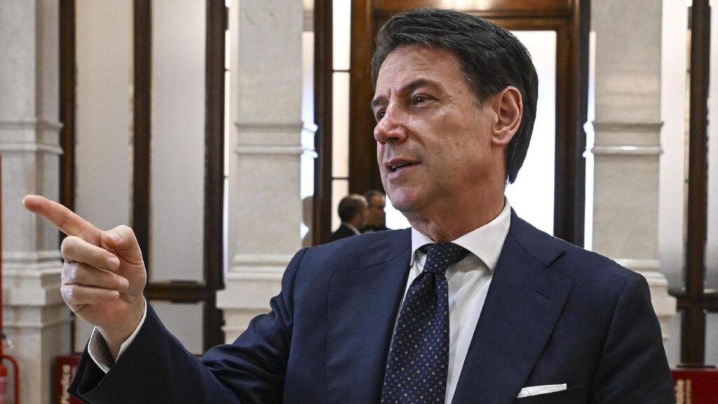 Commissione Covid: dimissioni di Bignami e lettera di Conte a La Russa