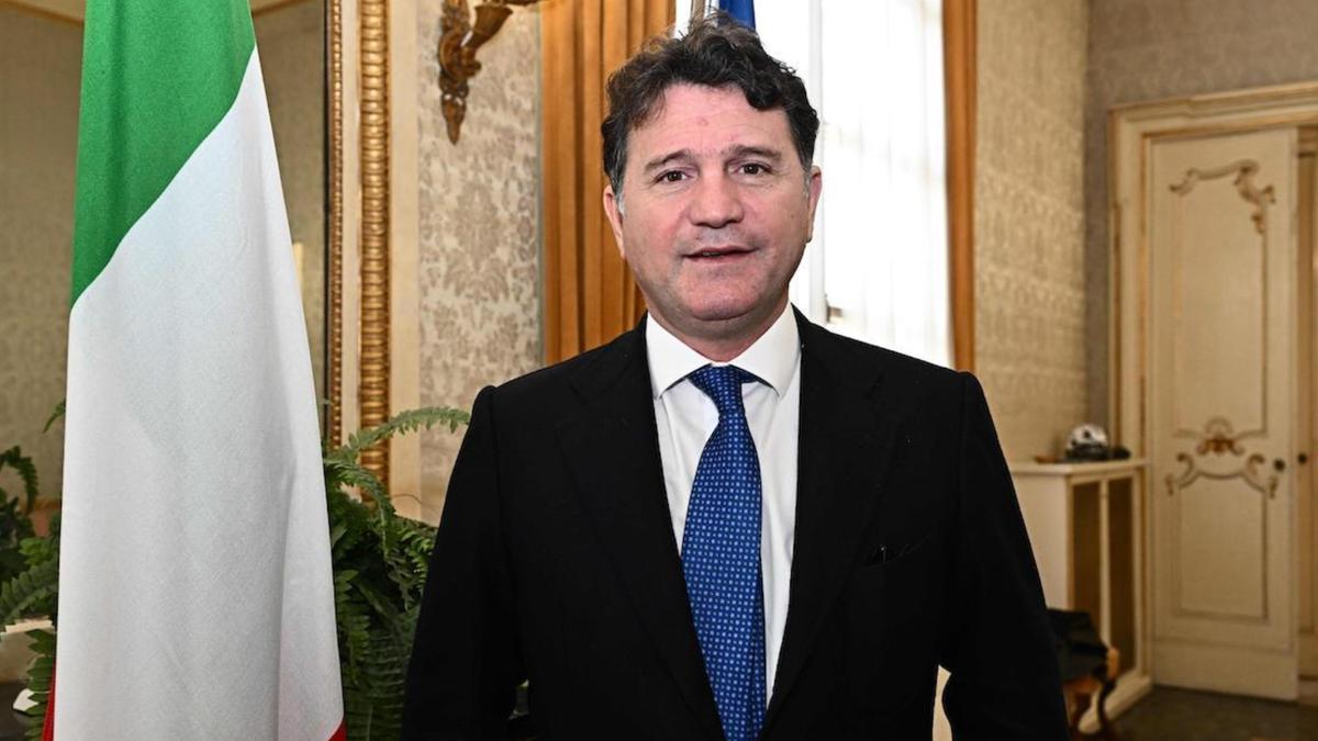 Denuncia di violenza sessuale contro il senatore Francesco Silvestro in ufficio a Roma